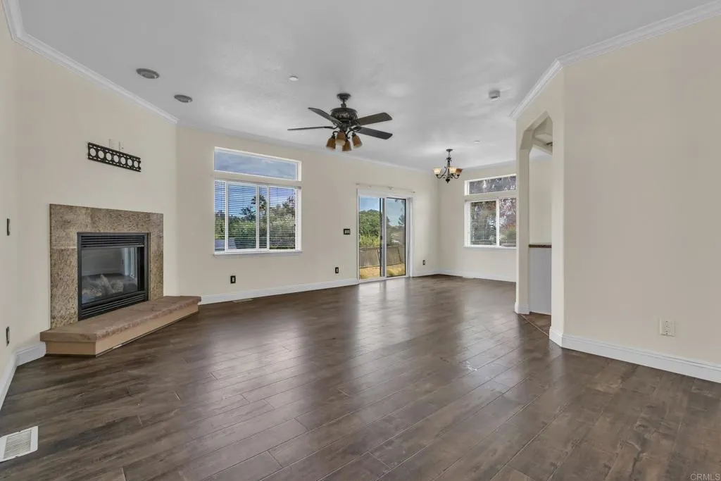https://cdn.realtyfeed.com/cdn/127/306775414/44dd90984e7aeb8c5cfd19957d819716.webp
