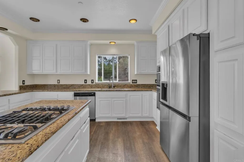 https://cdn.realtyfeed.com/cdn/127/306775414/6f8d7c4197297bbebafa9f358c0ffec8.webp