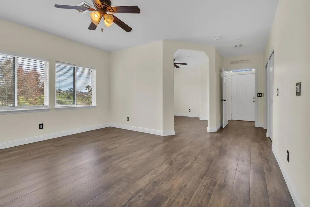 https://cdn.realtyfeed.com/cdn/127/306775414/727337ea2b46d68bbae36acba8ca7ba0.webp
