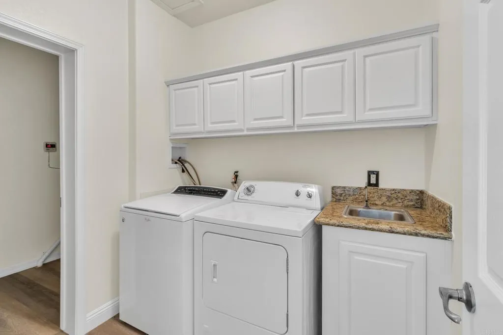 https://cdn.realtyfeed.com/cdn/127/306775414/b0978d5f2143358ad30d1547b2290451.webp
