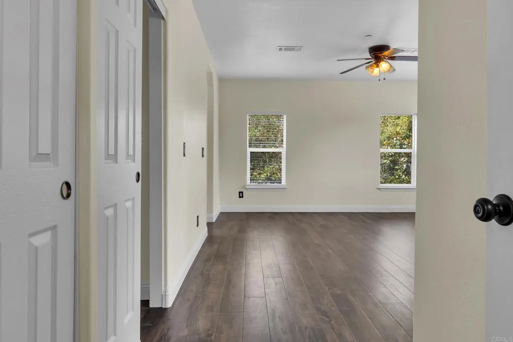 https://cdn.realtyfeed.com/cdn/127/306775414/b700fa31ea7e7db378e6bc8db8b30797.webp