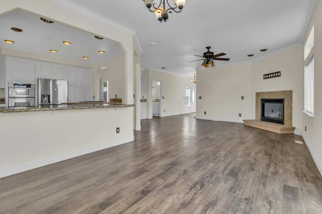 https://cdn.realtyfeed.com/cdn/127/306775414/fb0e30468a76ca9eaa3ab59bffc500bc.webp