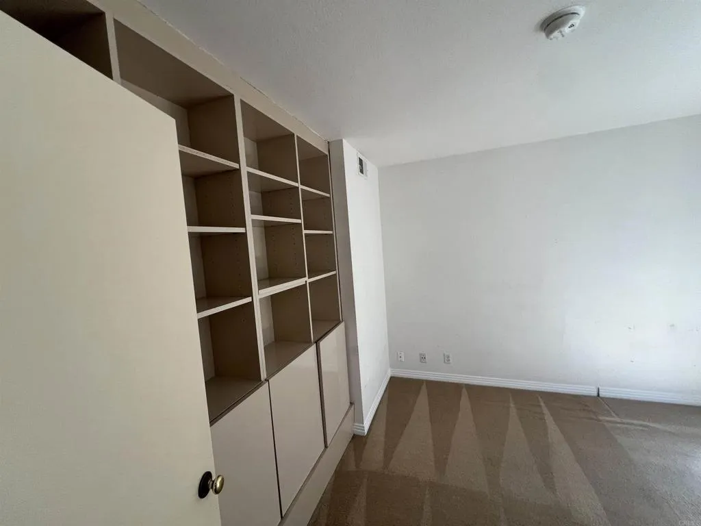 https://cdn.realtyfeed.com/cdn/127/306775440/1dad73b26c0e8fba22c635a5dae5a652.webp