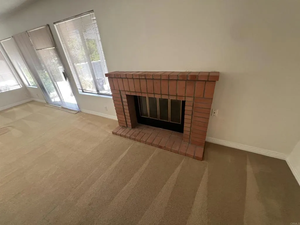 https://cdn.realtyfeed.com/cdn/127/306775440/1f19e20eac4cb9107ab3b98b37e37537.webp