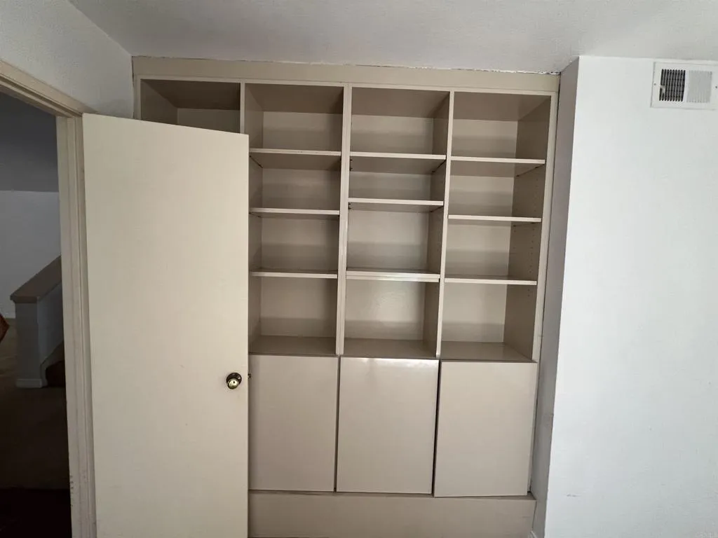 https://cdn.realtyfeed.com/cdn/127/306775440/478fcb3fd9d14aac5dda214b1e3cc70a.webp