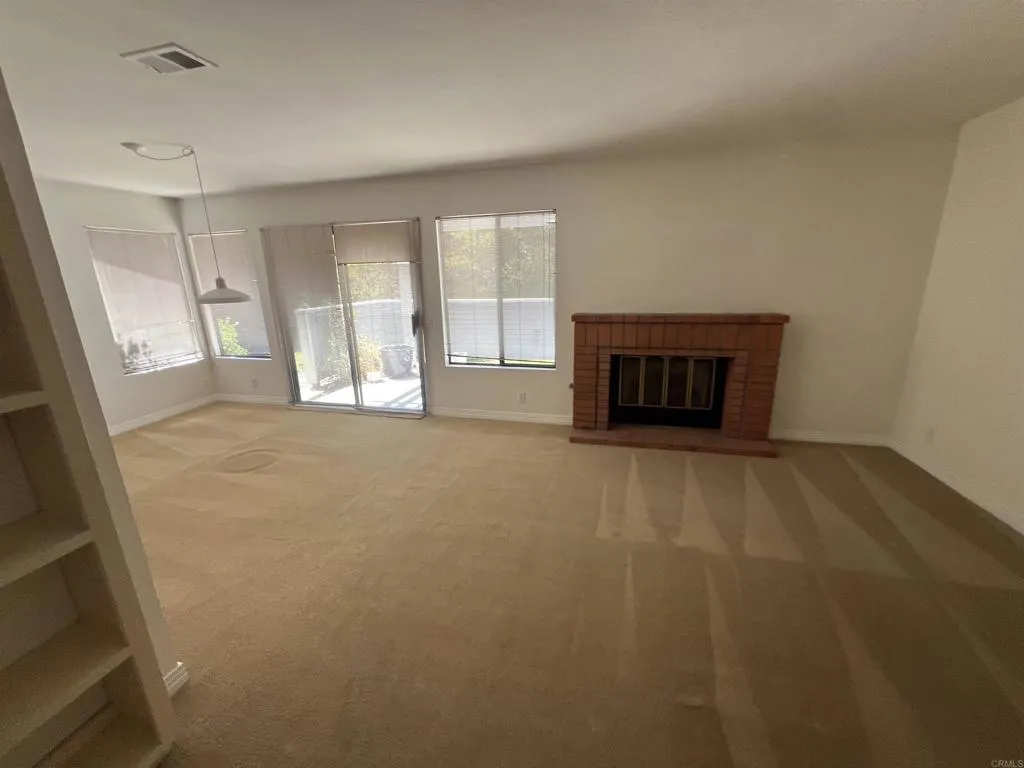https://cdn.realtyfeed.com/cdn/127/306775440/4fb4ee2ba4b0751a198058500682692c.webp