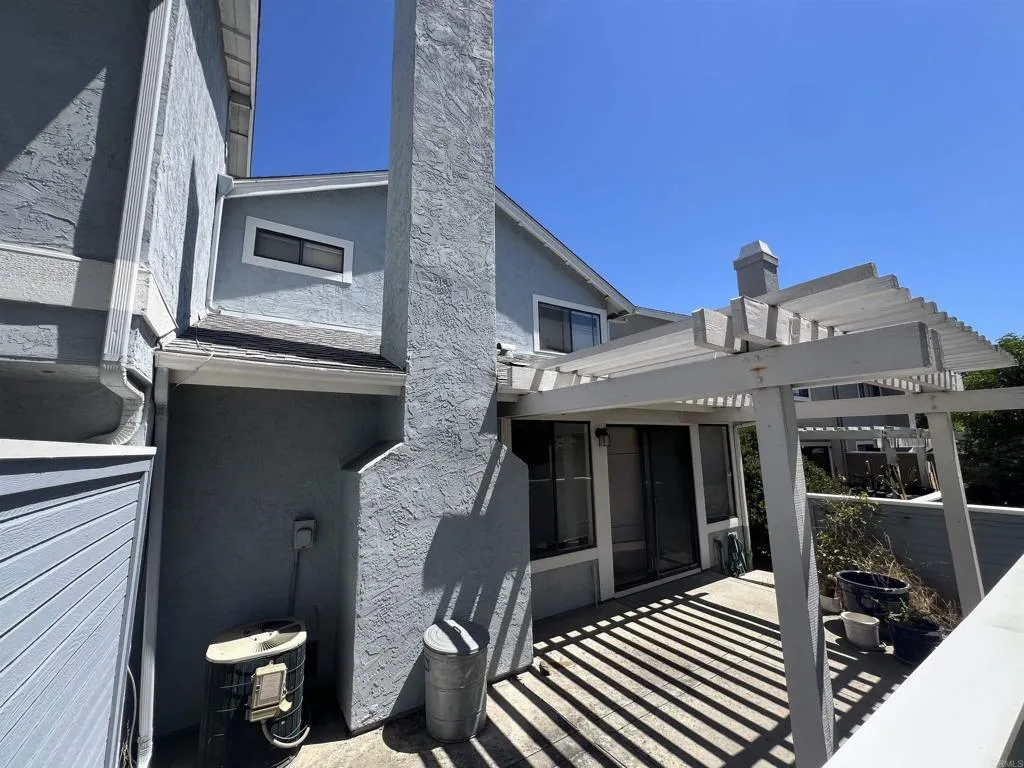 https://cdn.realtyfeed.com/cdn/127/306775440/54f490555fb6eee340596465e817ff77.webp