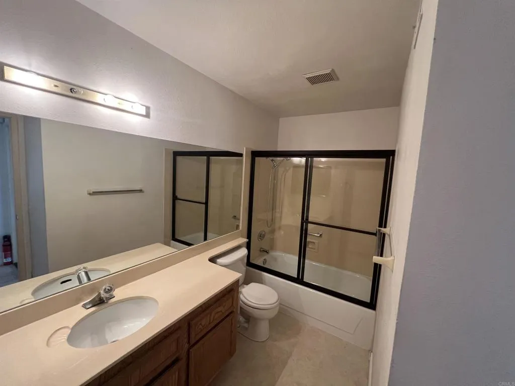 https://cdn.realtyfeed.com/cdn/127/306775440/5cc00ad8e2083ccb24df18125ac70878.webp