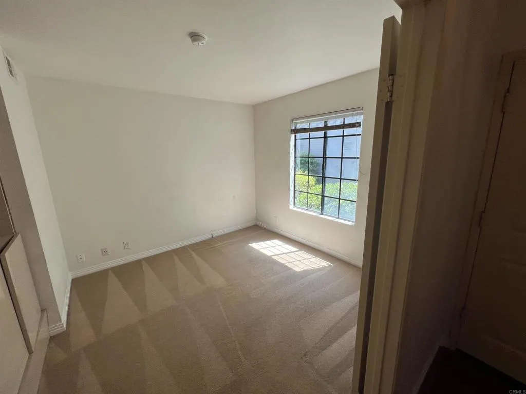 https://cdn.realtyfeed.com/cdn/127/306775440/8e060e386c657a1178f8bf1ec127c64b.webp