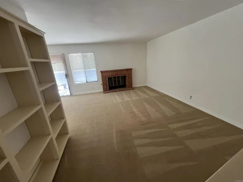 https://cdn.realtyfeed.com/cdn/127/306775440/981b447c6352cfcb1c35f8615d44b803.webp