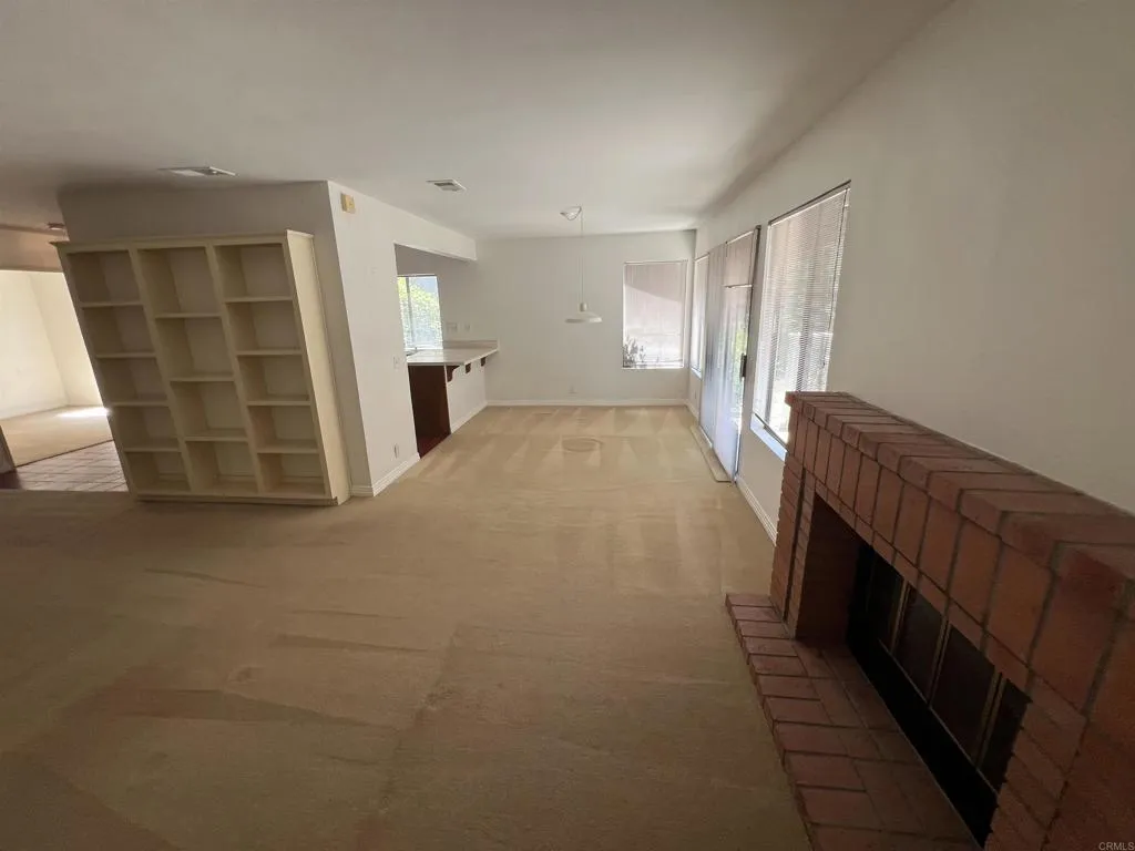 https://cdn.realtyfeed.com/cdn/127/306775440/e7c06a703b58f30e9e33fa278155b7be.webp