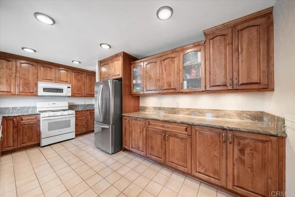 https://cdn.realtyfeed.com/cdn/127/306775453/f3bee7a6c9a795ae68b6a63455880871.webp