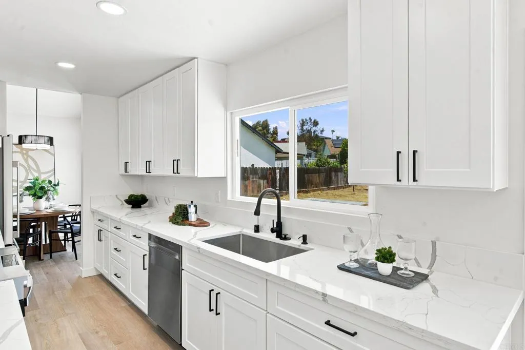 https://cdn.realtyfeed.com/cdn/127/306775454/69f9c2e34d11c3d010057c85fc039ec2.webp