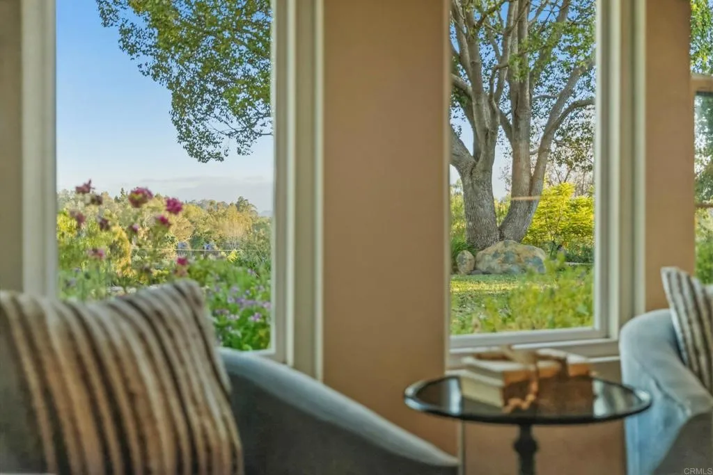 https://cdn.realtyfeed.com/cdn/127/306775455/5ca1374f13665115f1fd03bb7019a7ce.webp