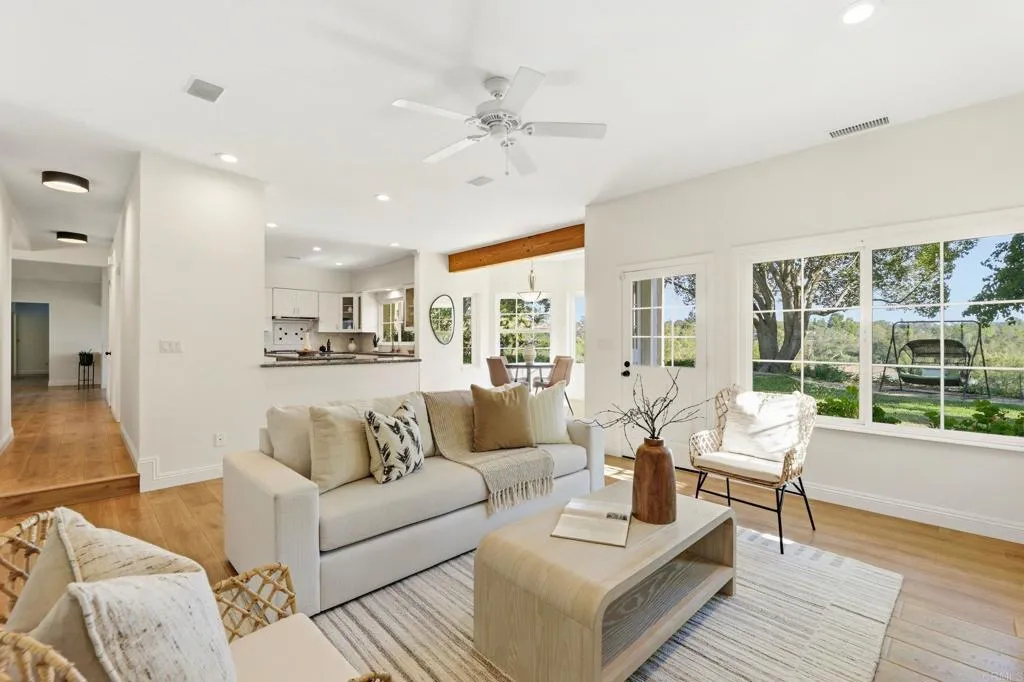 https://cdn.realtyfeed.com/cdn/127/306775455/6e64e4aaf955259fa04a0aed9e5f9490.webp