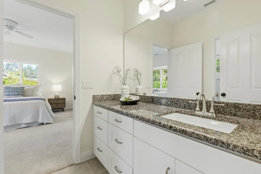https://cdn.realtyfeed.com/cdn/127/306775455/e71c315d399a60cb6b2f6d4db192eae1.webp