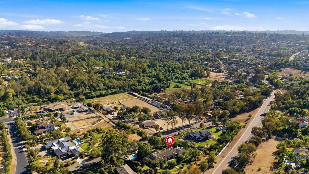 https://cdn.realtyfeed.com/cdn/127/306775455/e95d5e31f8f49ceb96a9316a0a430f99.webp