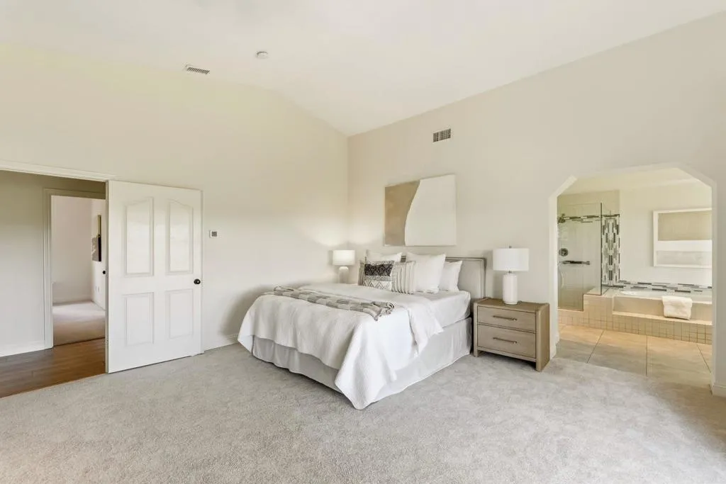 https://cdn.realtyfeed.com/cdn/127/306775455/ed2749d481ee77d2bce8f869e61cc59c.webp