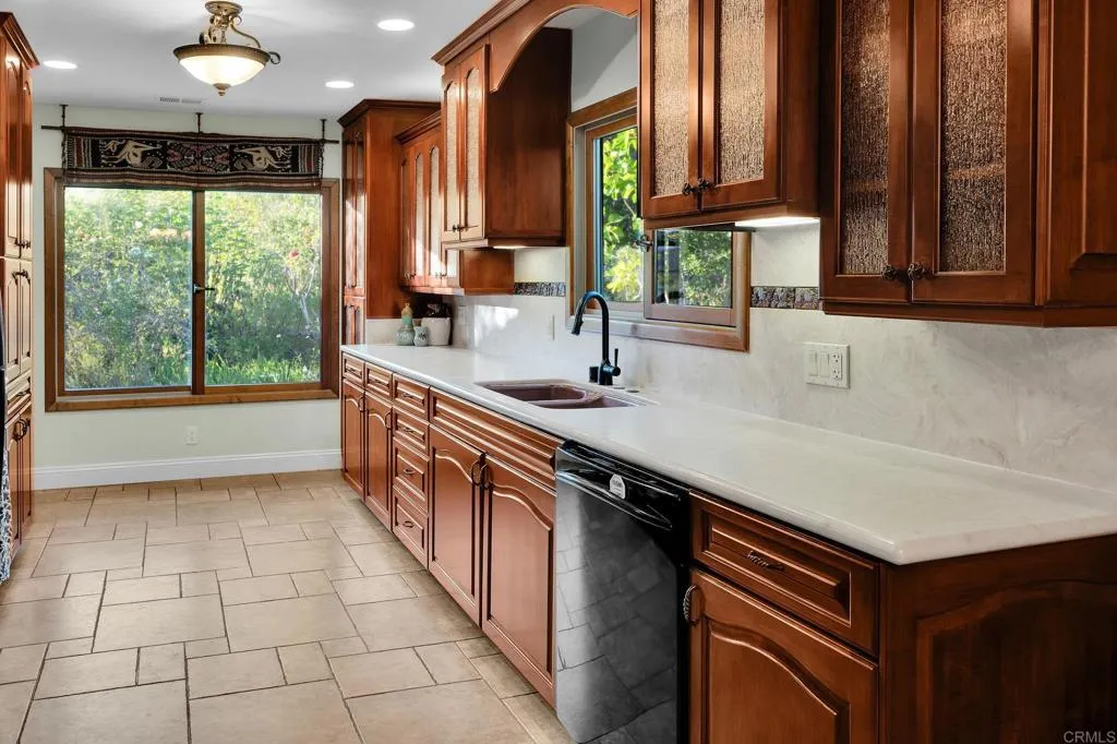 https://cdn.realtyfeed.com/cdn/127/306775471/1553335e4edce57c04c282a676e70e96.webp