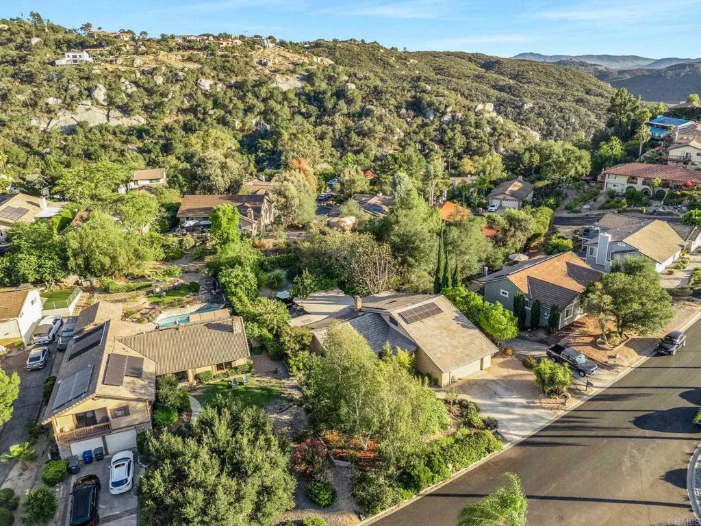 https://cdn.realtyfeed.com/cdn/127/306775471/3fba0a4282ef1a78e551b2b2b0be67a0.webp