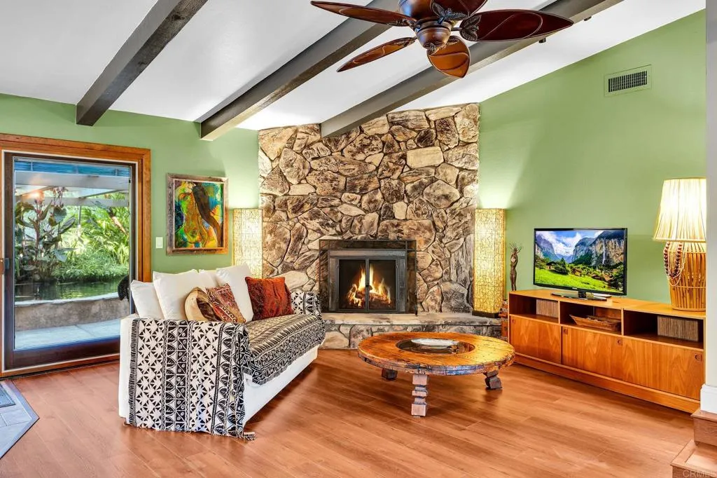 https://cdn.realtyfeed.com/cdn/127/306775471/7153bc9a33dbc2594d7fdbe1121bbb10.webp