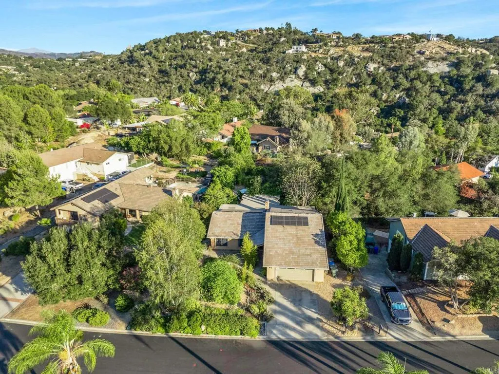 https://cdn.realtyfeed.com/cdn/127/306775471/8e90fc222abadadaabdf4e8cb7ad1aa3.webp