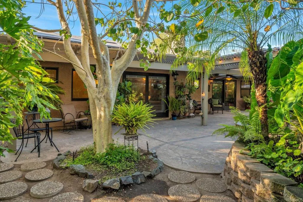 https://cdn.realtyfeed.com/cdn/127/306775471/a9864ab27caa23705e99084157c33605.webp