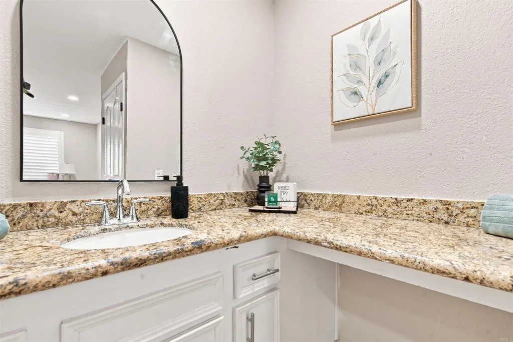 https://cdn.realtyfeed.com/cdn/127/306775475/480b1b5c02d47695df07d318016480bd.webp