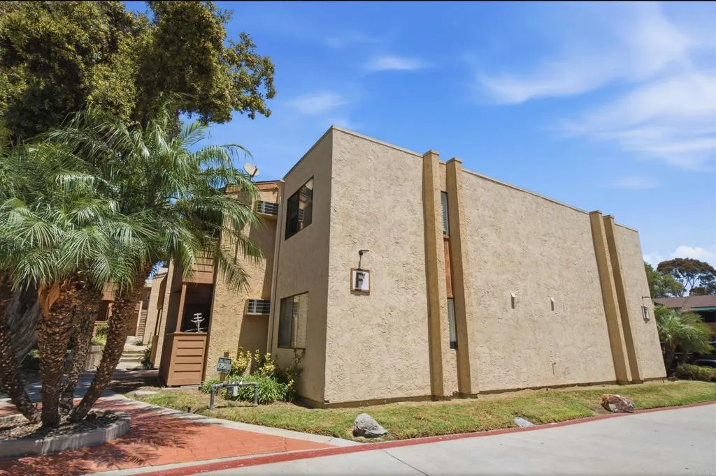 https://cdn.realtyfeed.com/cdn/127/306775475/484931414b42718c5d58d2e78f0da3e4.webp