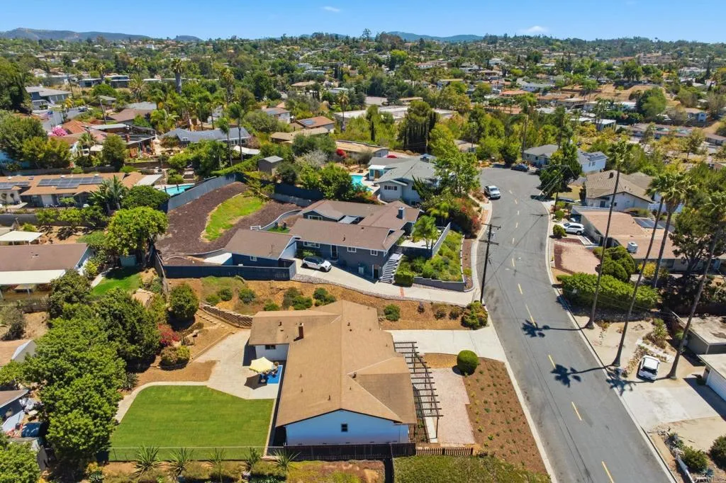 https://cdn.realtyfeed.com/cdn/127/306775476/3c615f299de1d383c9c70d1d3d49f230.webp