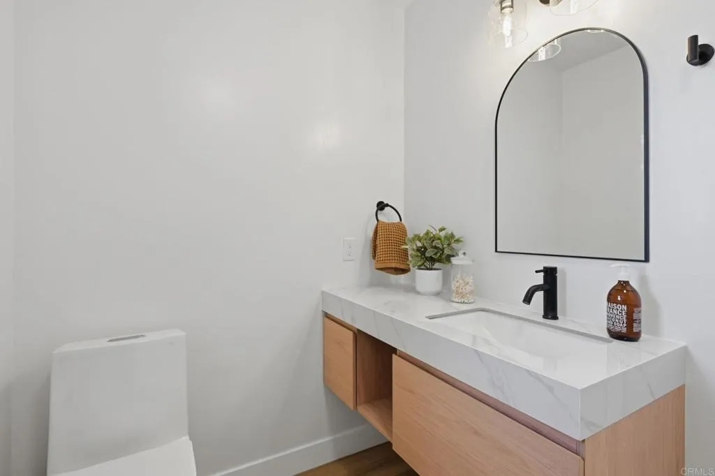 https://cdn.realtyfeed.com/cdn/127/306775476/803ac51e2fc2d1224f9b90f5565d44d6.webp