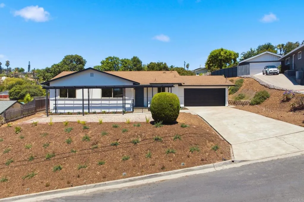https://cdn.realtyfeed.com/cdn/127/306775476/813cc2734d26a7b90adeca3f32c02e7e.webp