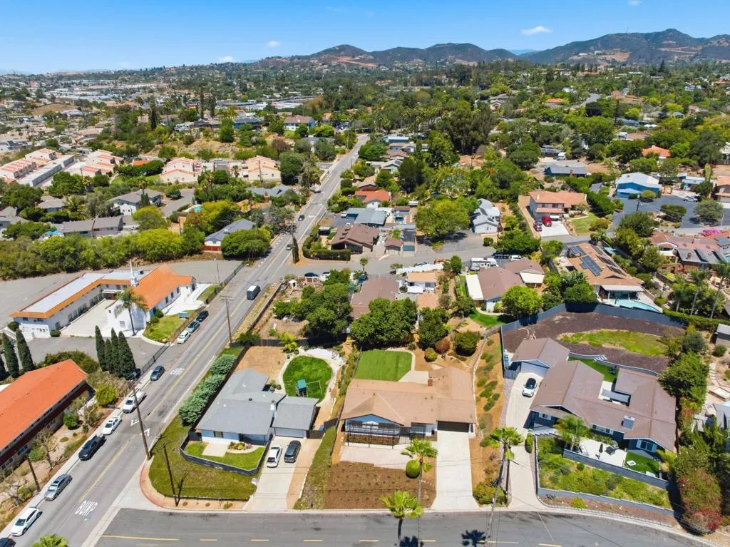 https://cdn.realtyfeed.com/cdn/127/306775476/94c9fd7301228015f72e82f7d6f05798.webp