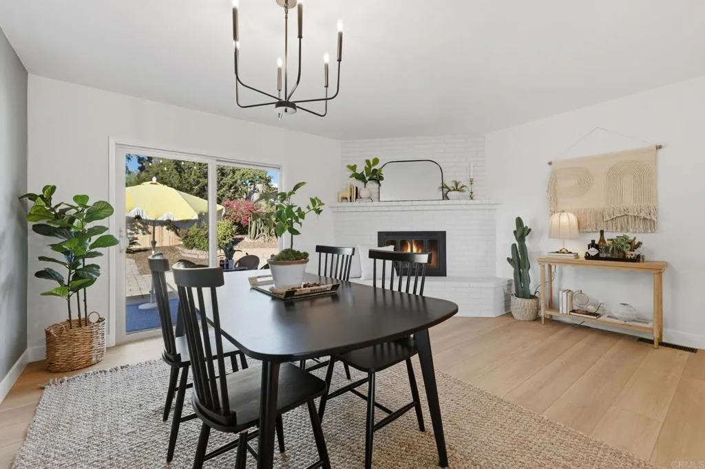 https://cdn.realtyfeed.com/cdn/127/306775476/97e86defae29efd04aa436e9bd8ce617.webp