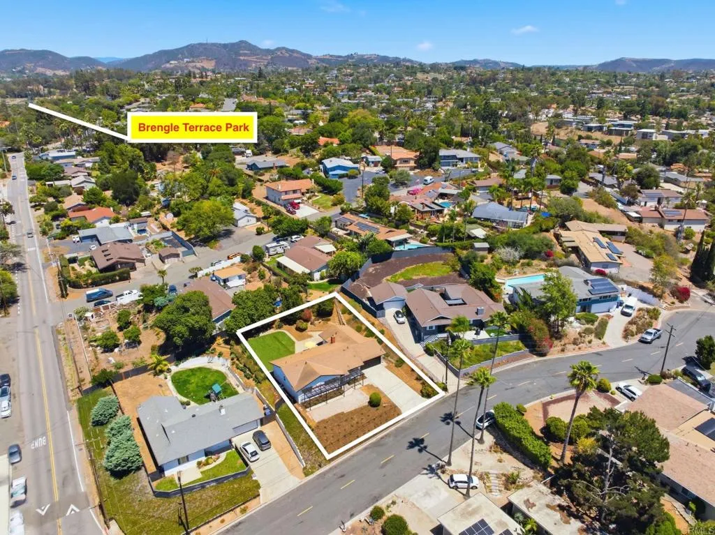 https://cdn.realtyfeed.com/cdn/127/306775476/d48c6ba858c4d8b4f4a5035ab1e1decc.webp