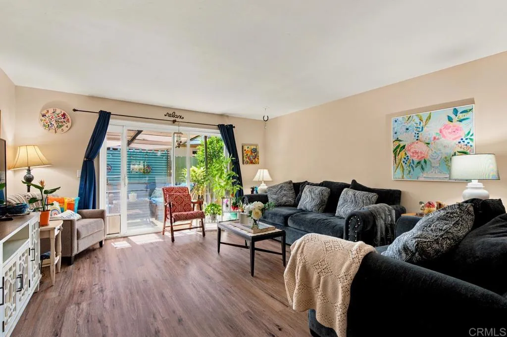 https://cdn.realtyfeed.com/cdn/127/306775478/4fbe8651d09c555da1e8609fbff9f43e.webp