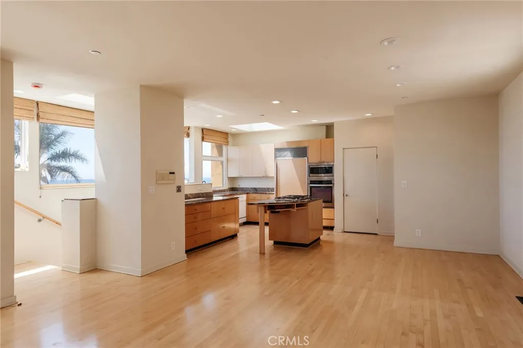 229 25th Place, Manhattan Beach, CA 90266 - Photo 3 of 38, Manhattan Beach, CA