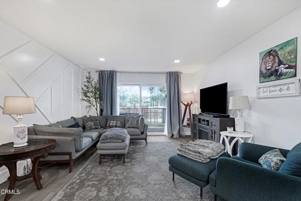 660 Sunfish Way, Port Hueneme, CA 93041 - Main photo, Port Hueneme, CA