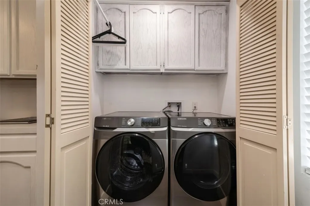 https://cdn.realtyfeed.com/cdn/127/306775621/e926c9a35dd6043893a445f9363cc684.webp