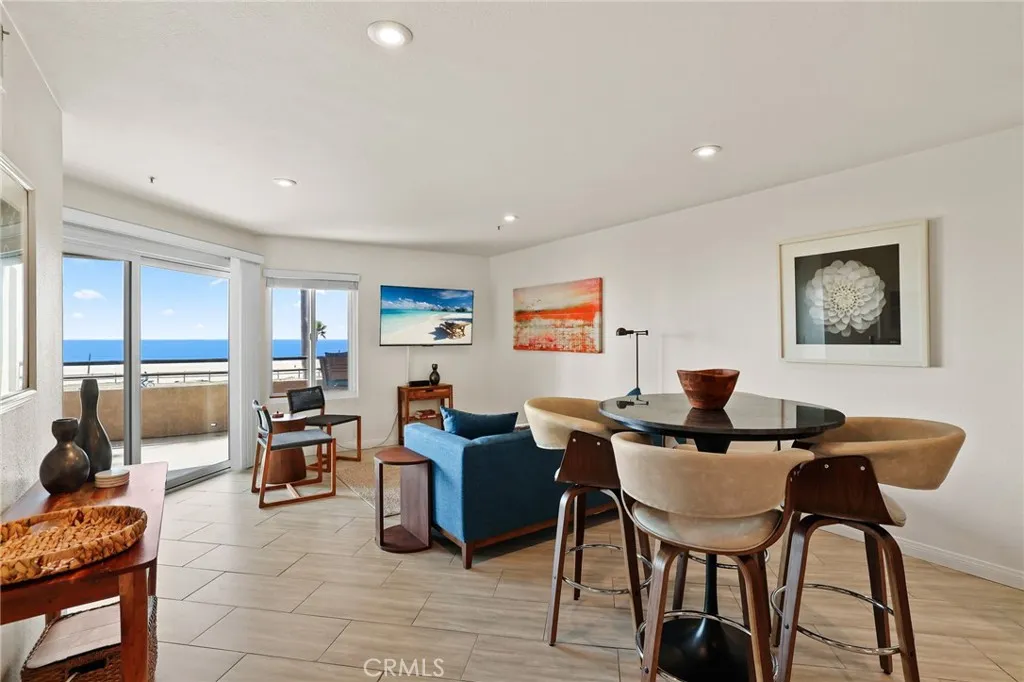 1200 Pacific Coast Highway Unit 217, Huntington Beach, CA 92648 - Photo 4 of 16, Huntington Beach, CA