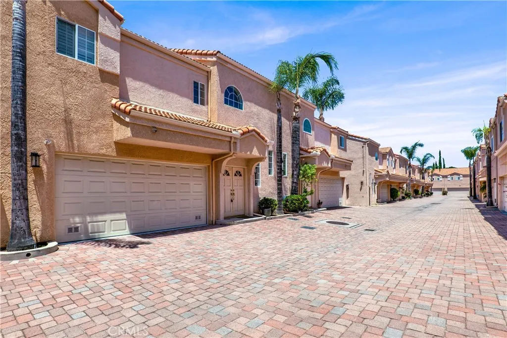 5200 White Oak Avenue Unit 52, Encino, CA 91316 - Photo 2 of 27, Encino, CA