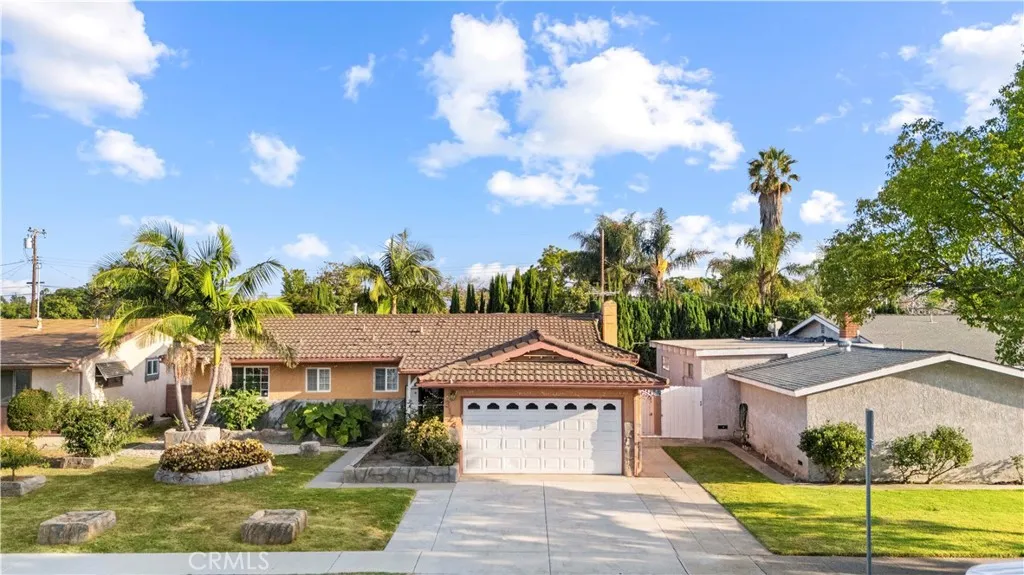 3124 W Graciosa, Anaheim, CA 92804 - Photo 3 of 33, Anaheim, CA