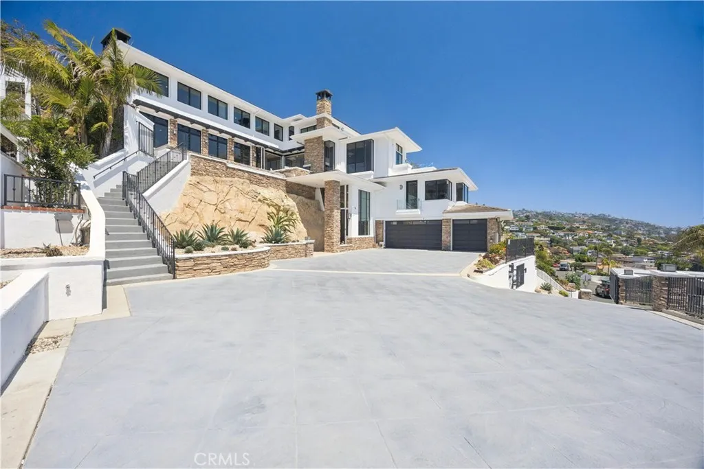 1076 Skyline Drive, Laguna Beach, CA 92651 - Photo 2 of 50, Laguna Beach, CA