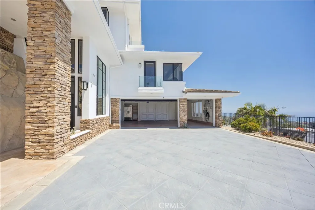 1076 Skyline Drive, Laguna Beach, CA 92651 - Photo 5 of 50, Laguna Beach, CA