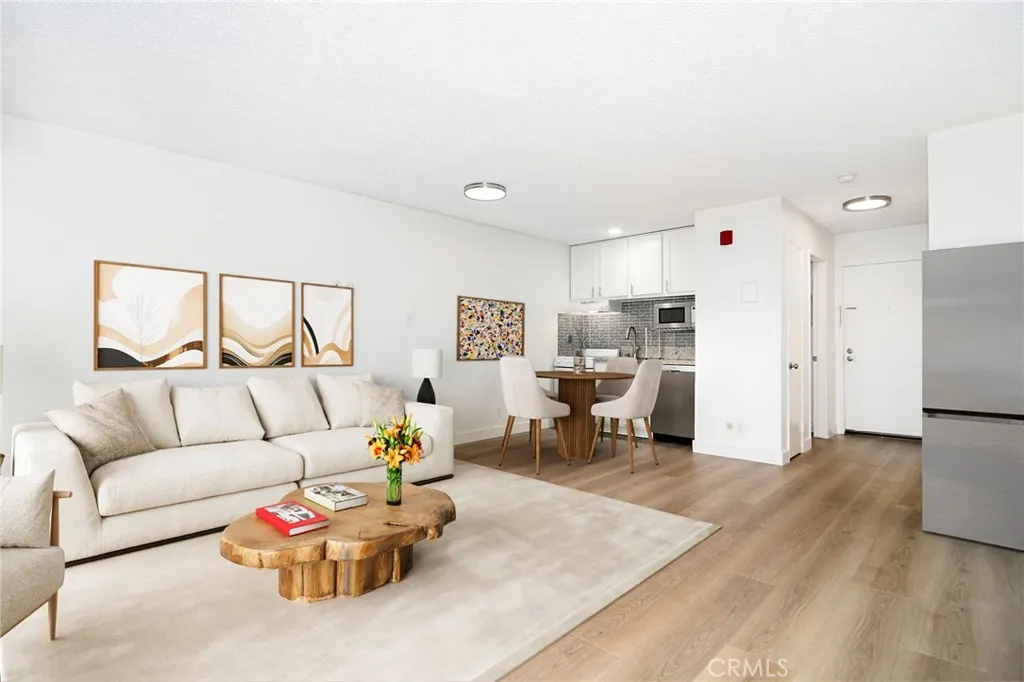 22100 Burbank Boulevard Unit 259g, Woodland Hills, CA 91367 - Photo 2 of 19, Woodland Hills, CA