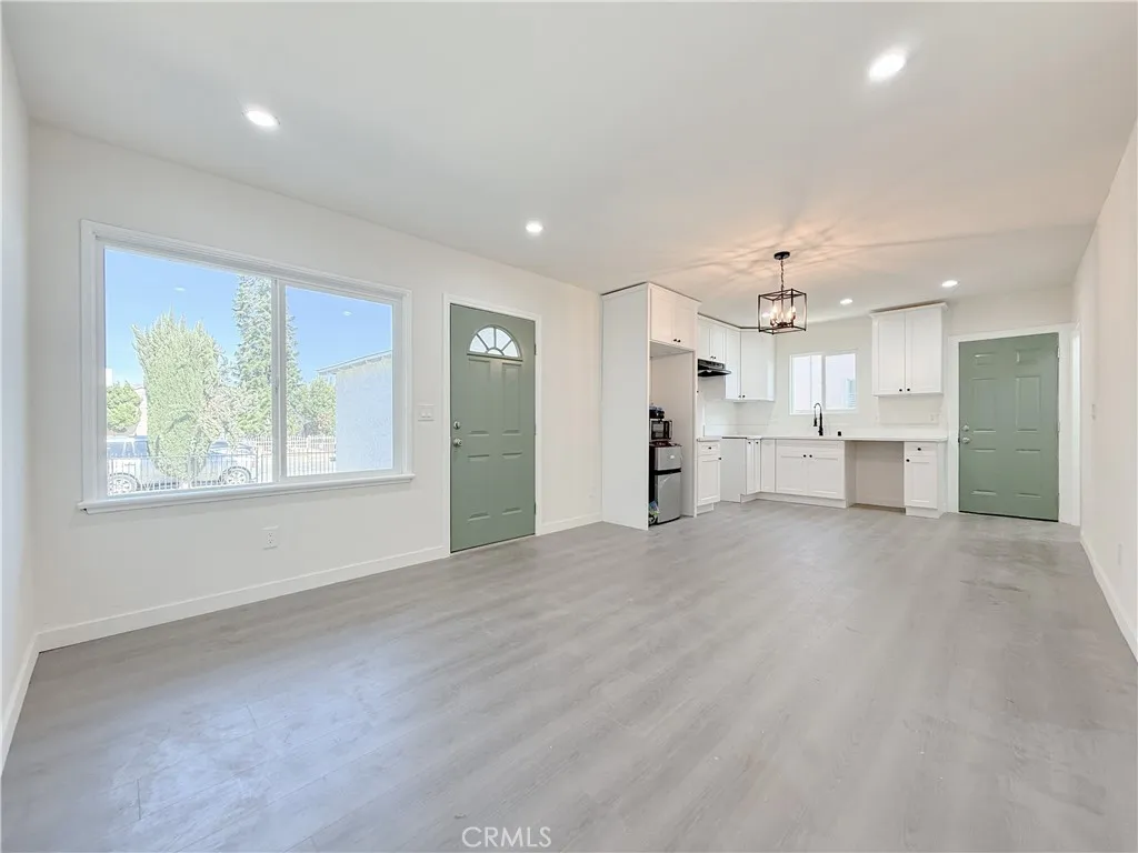 213 N Broadacres Avenue, Compton, CA 90220 - Photo 2 of 20, Compton, CA