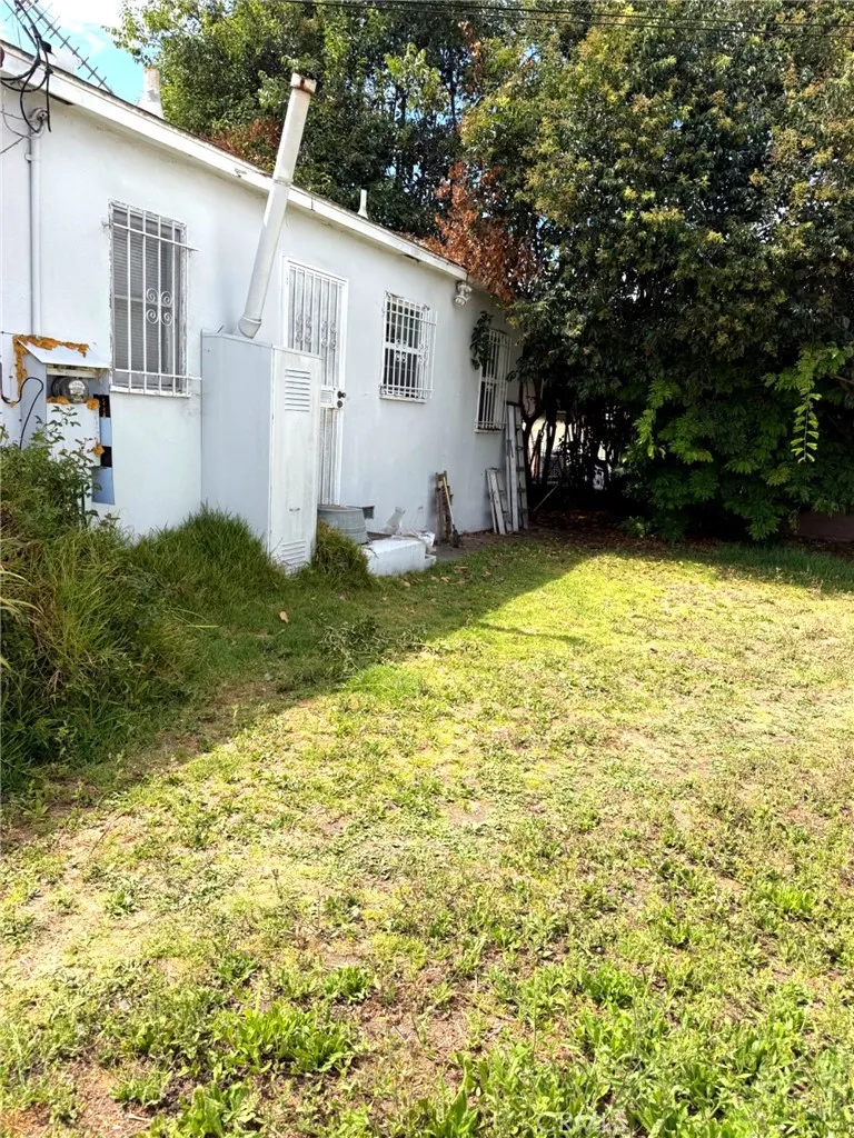 3050 11th, Los Angeles, CA 90018 - Photo 2 of 16, Los Angeles, CA