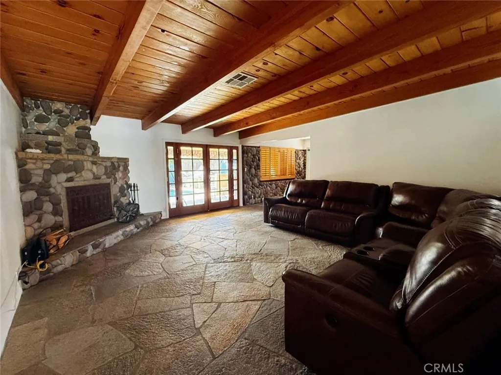 7029 Bellaire, Los Angeles, CA 91605 - Photo 2 of 25, Los Angeles, CA