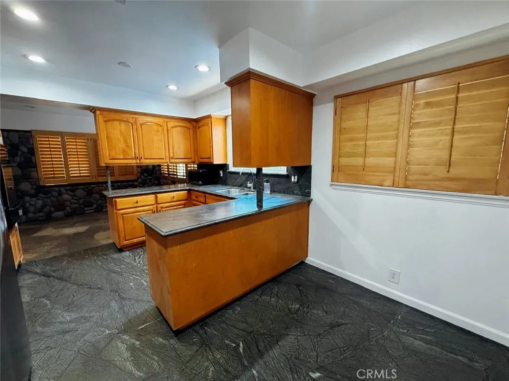 7029 Bellaire, Los Angeles, CA 91605 - Photo 5 of 25, Los Angeles, CA