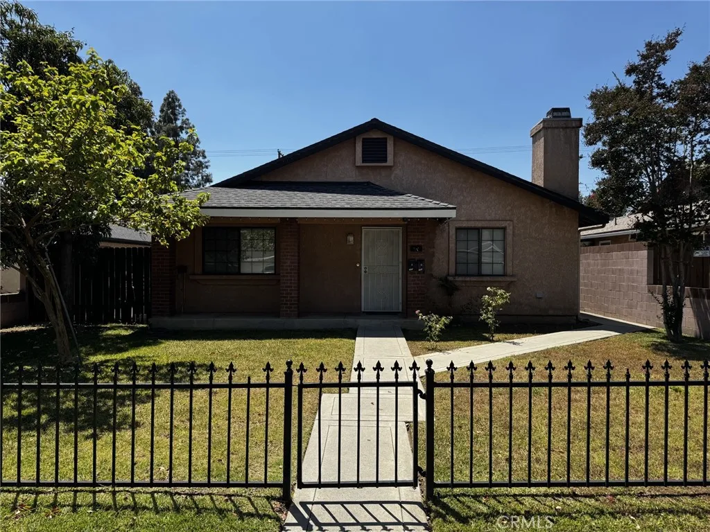 171 N Alameda Unit B, Azusa, CA 91702 - Main photo, Azusa, CA